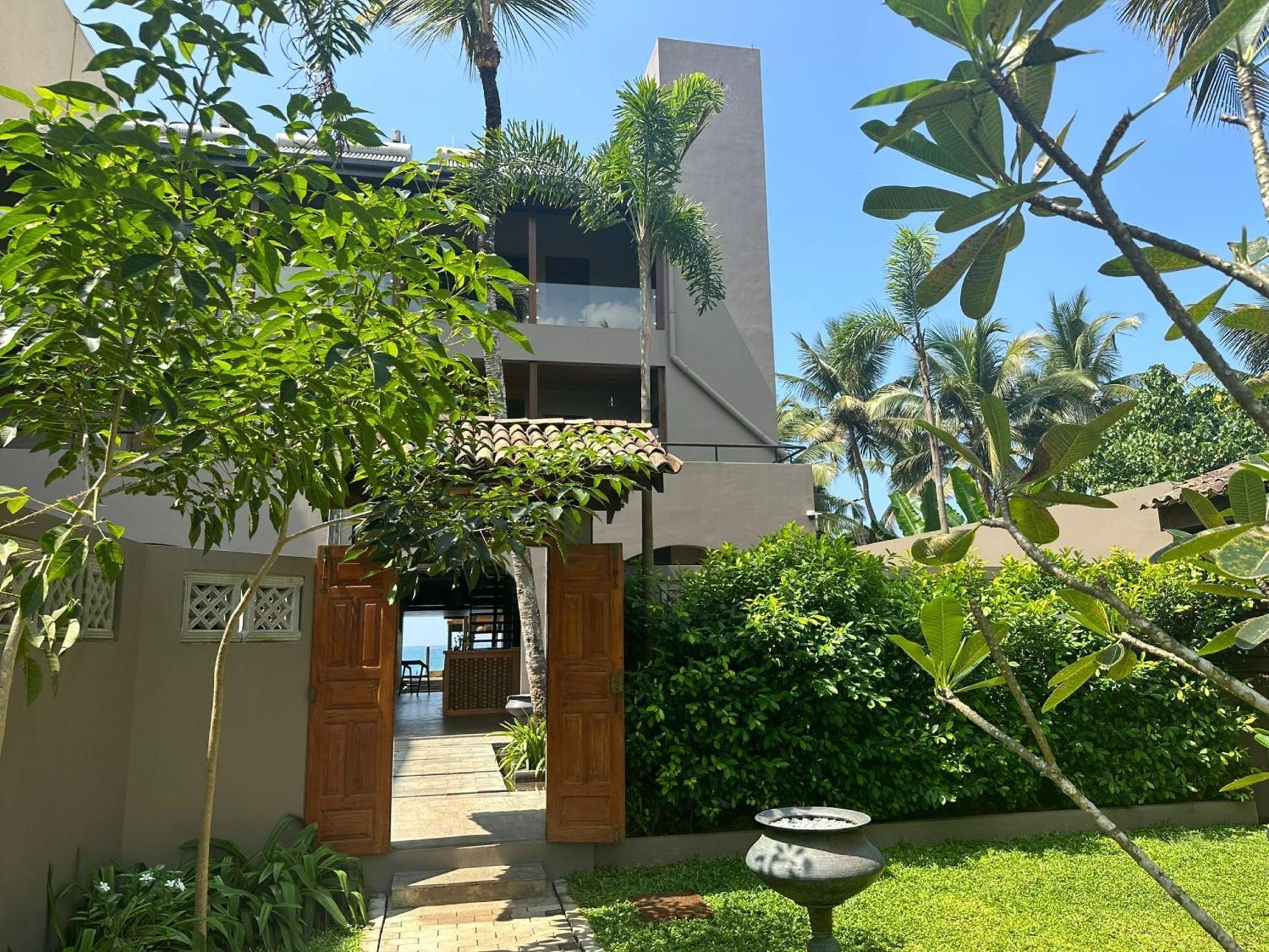 Bk Beach Boutique Hotel - Hikkaduwa Kültér fotó