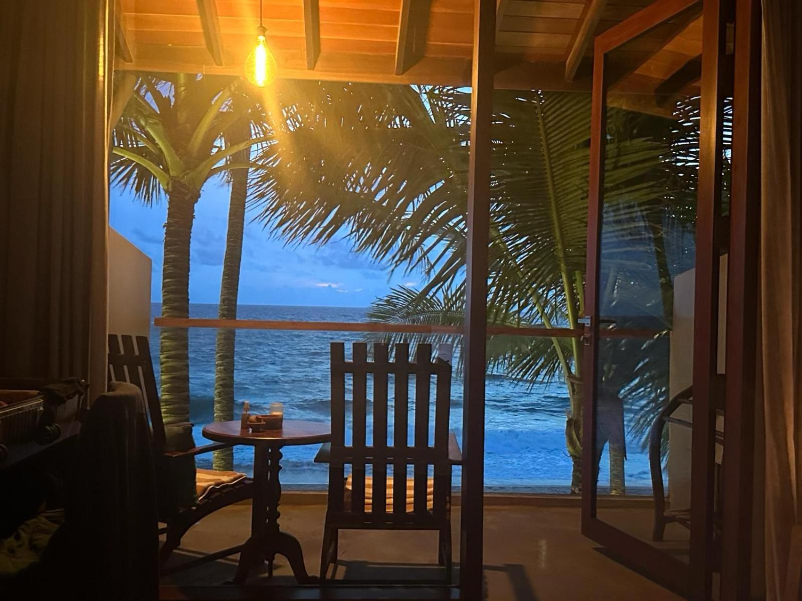 Bk Beach Boutique Hotel - Hikkaduwa Kültér fotó